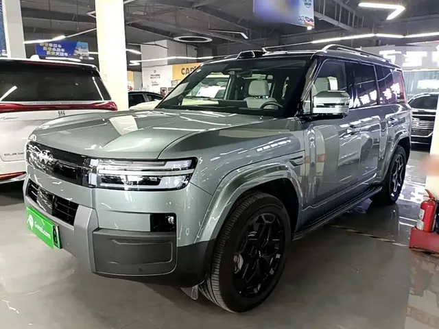 Fang Cheng Bao Titanium 7 2025 AWD Base Model