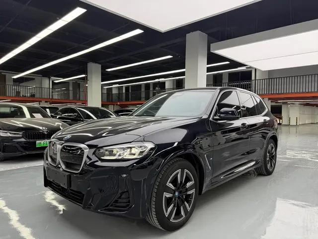 BMW iX3 2022 Facelift Leading Model