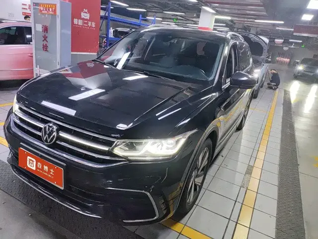 Volkswagen Tiguan L 2023 380TSI 4WD R-Line Premium 7-seater