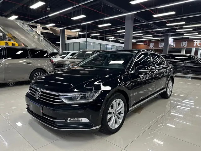 Volkswagen Magotan 2018 Facelift 330TSI DSG Luxury