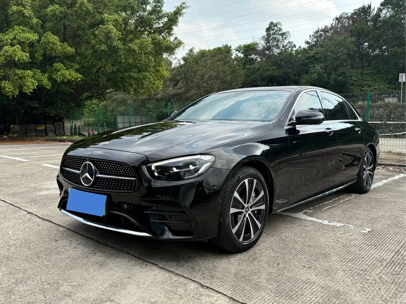 Mercedes-Benz E-Class New Energy 2022 Facelift II E 350 e L Plug-in Hybrid Sports Sedan