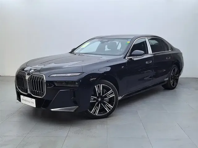 BMW 7 Series 2023 Model 740Li Leading M Sport Package