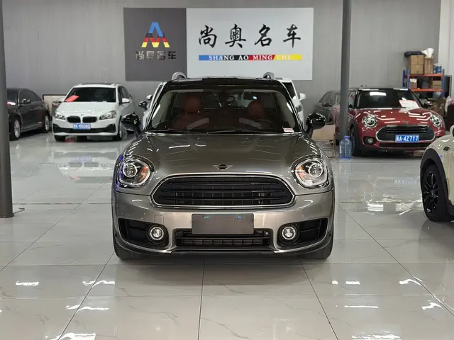 MINI COUNTRYMAN 2019 1.5T COOPER Classic Weekend Travel