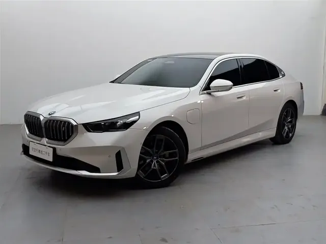 BMW i5 2024 eDrive 35L Luxury Package