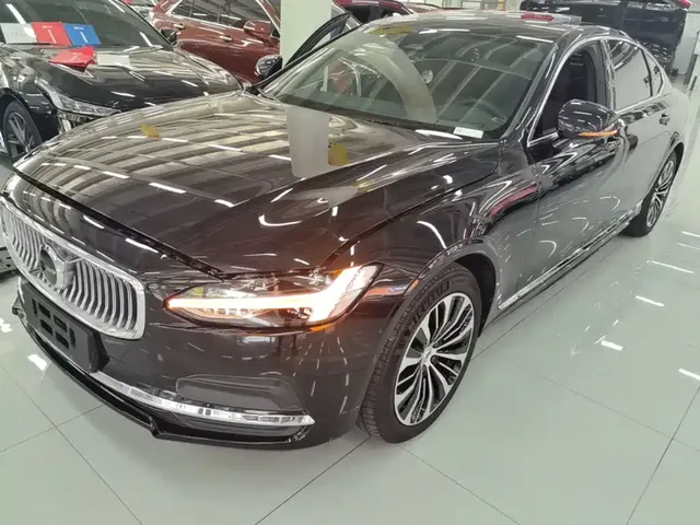 Volvo S90 2025 B5 Zhiyi Luxury Edition