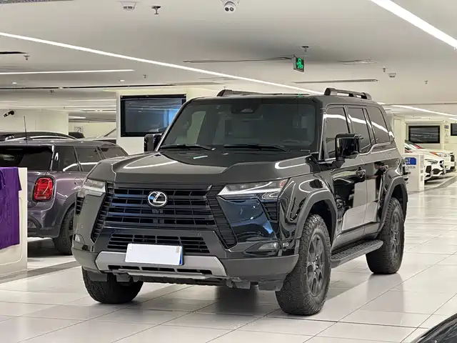 Lexus GX 2024 OVERTRAIL Summit Edition