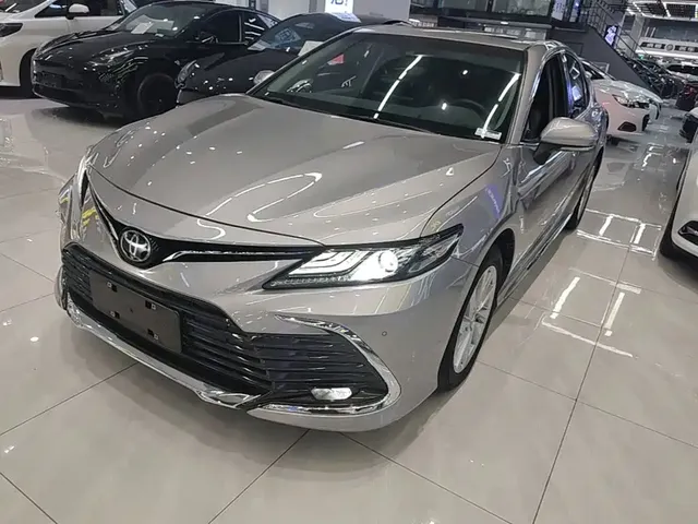 Toyota Camry 2023 2.0G Luxury Edition