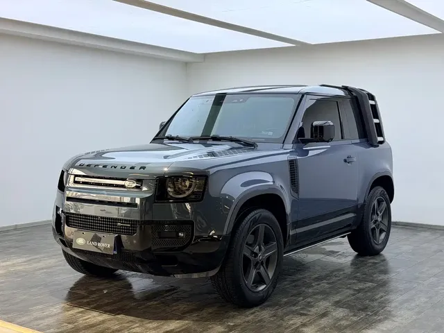 Land Rover Defender 2022 90 2.0T P300 X-DYNAMIC HSE