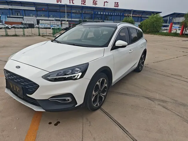 Ford Focus 2021 Shooting Brake EcoBoost 180 Auto Hunter