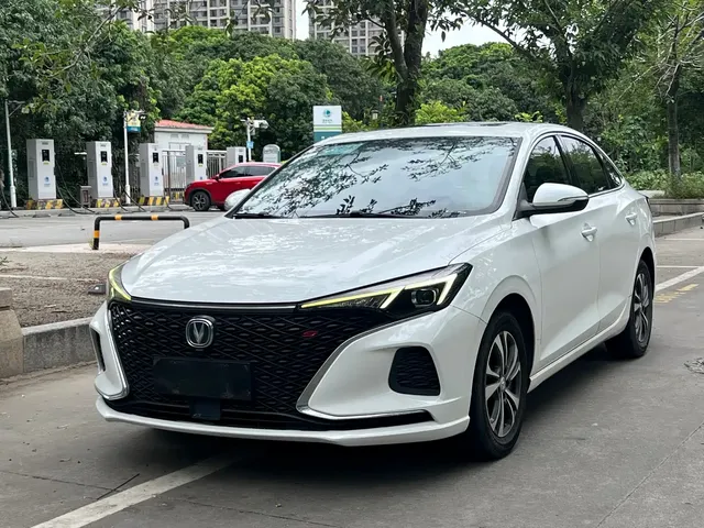 Changan Eado 2020 PLUS Blue Whale NE 1.4T GDI DCT Premium
