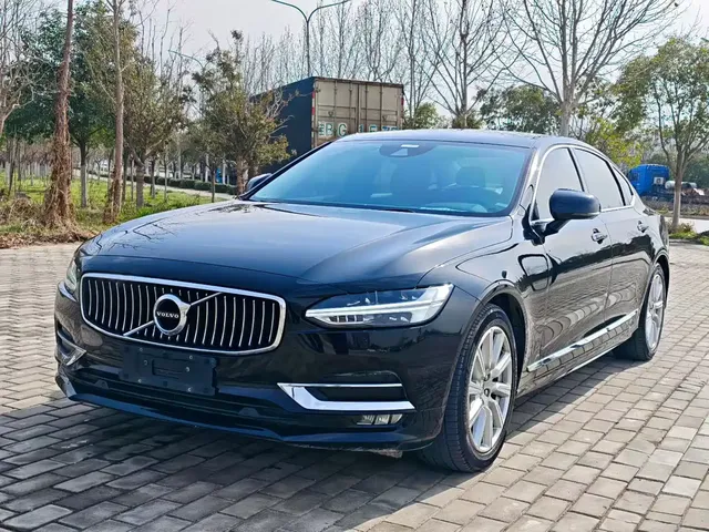 Volvo S90 2020 T5 Momentum Luxury Edition