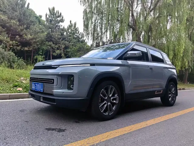 Geely ICON 2020 1.5TD i9 BSG