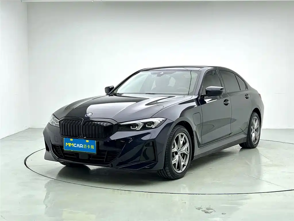 BMW i3 2025 eDrive 35 L