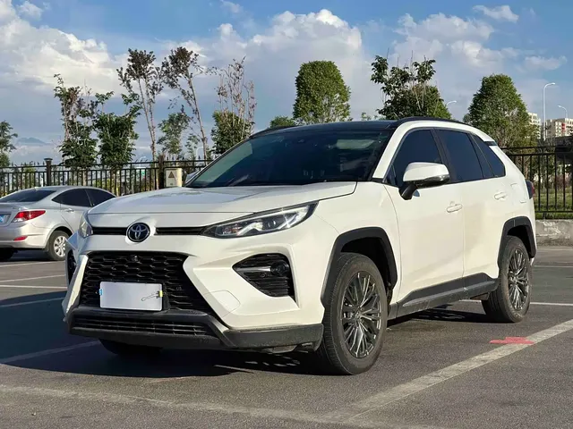 Toyota Wildlander 2024 2.0L CVT 2WD Luxury PLUS Edition