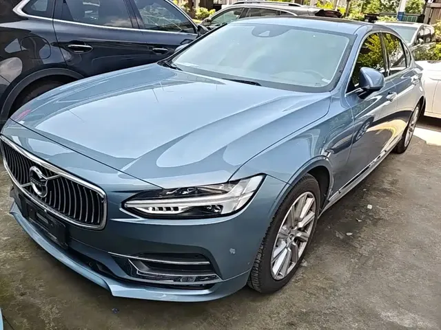 Volvo S90 2020 T5 Momentum Luxury Edition