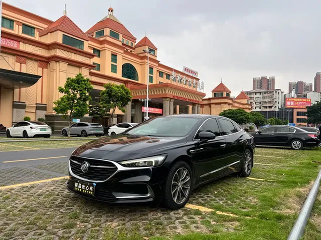 Buick LaCrosse 2019 28T Premium Model
