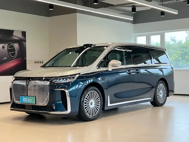 Voyah Auto Voyah Dreamer 2025 PHEV AWD Flagship Qian Kun Edition
