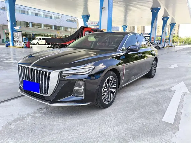 Hongqi H5 2024 2.0T Automatic Smart Connect Flag Smooth Edition