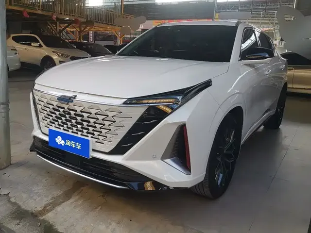 Changan Oshan Z6 2022 Blue Whale 1.5T DCT Smart City Edition