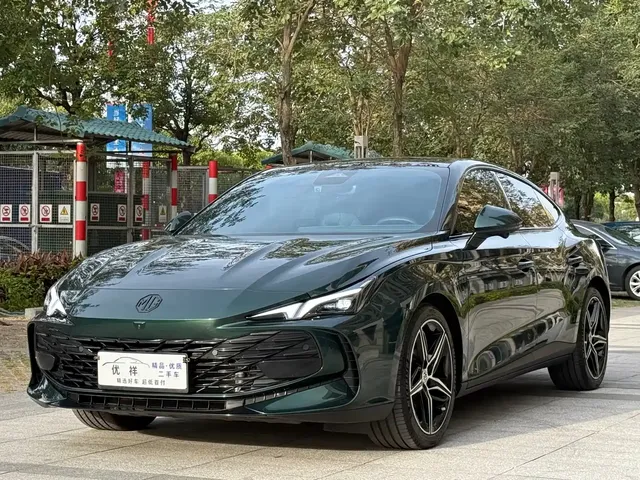 MG 7 2023 2.0T Automatic Trophy+ Exciting World Edition