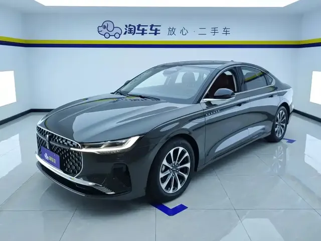 Lincoln Z 2025 2.0T Premium Edition