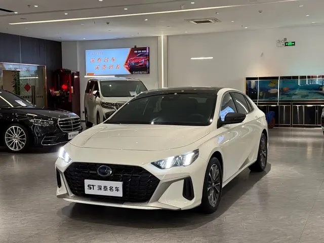 GAC Trumpchi Emkoo 2023 Shadow Leopard H High-Efficiency Hybrid