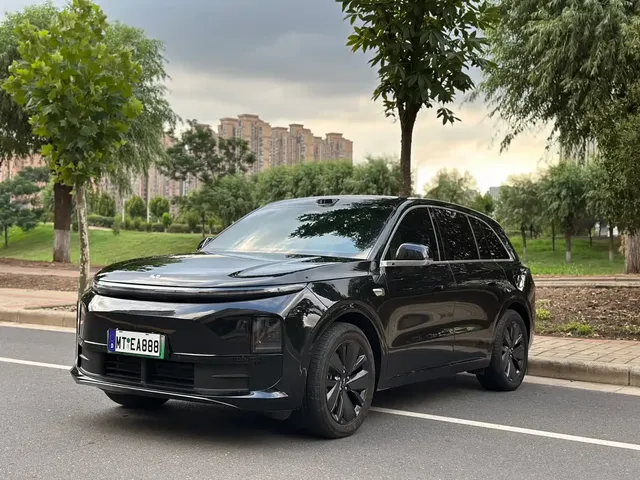Li Auto L6 2025 Max Smart Renewal Edition