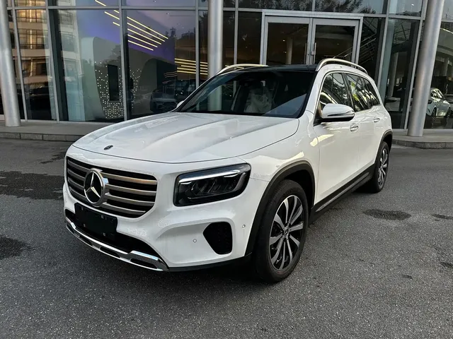 Mercedes-Benz GLB 2025 Model GLB 220 Fashion Style