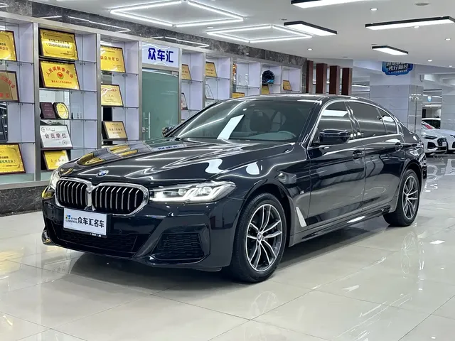 BMW 5 Series 2022 525Li M Sport Package