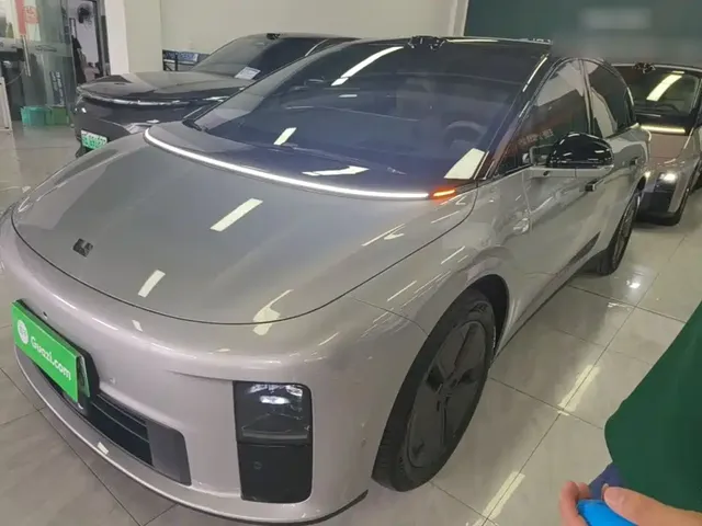 Li Auto i6 2025 2WD Base Model
