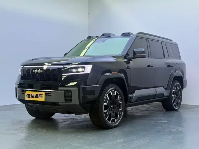 Fang Cheng Bao Leopard 8 2025 Zhiyong Flagship 7-Seater