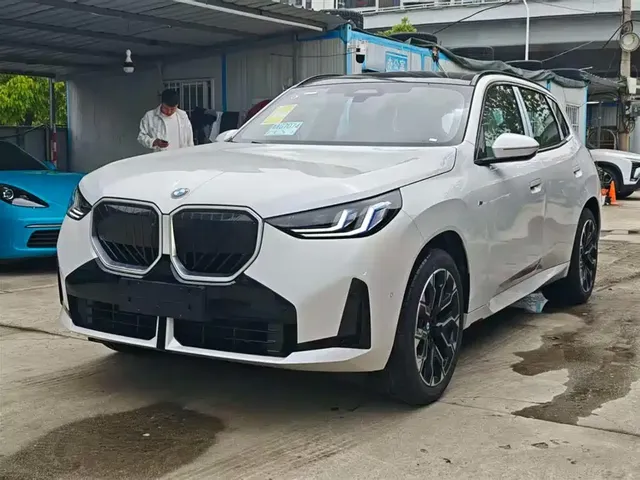 BMW X3 2025 xDrive30L Leading Model M Sport Black Package