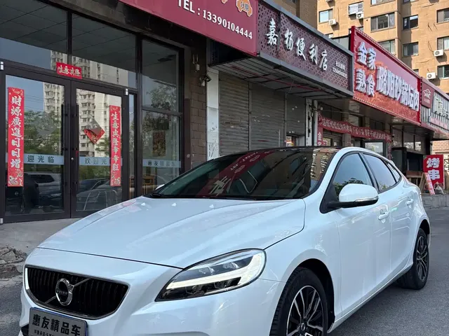 Volvo V40 2018 T3 Inscription Edition