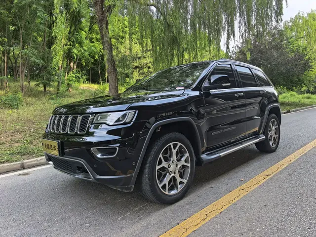 Jeep Grand Cherokee (Import) 2020 3.0L Elite Navigation Edition