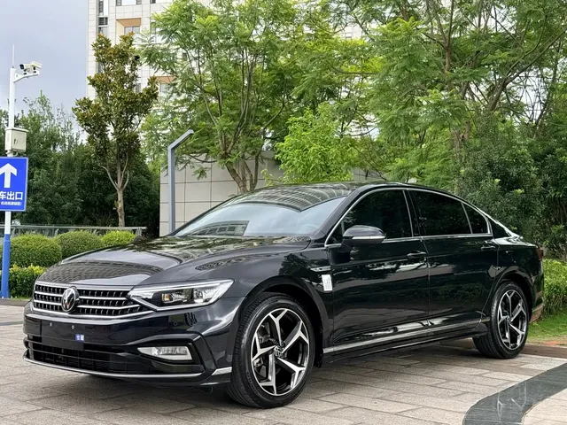 Volkswagen Magotan 2023 Model 2 Million Commemorative Edition 330TSI DSG Luxury