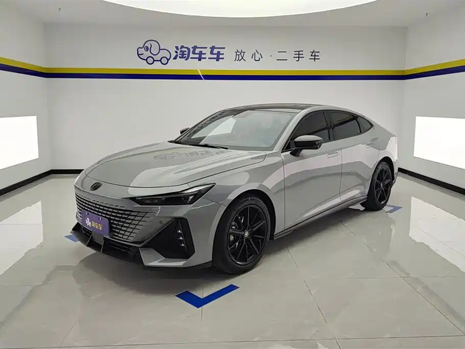 Changan UNI-V 2022 1.5T Sport Edition
