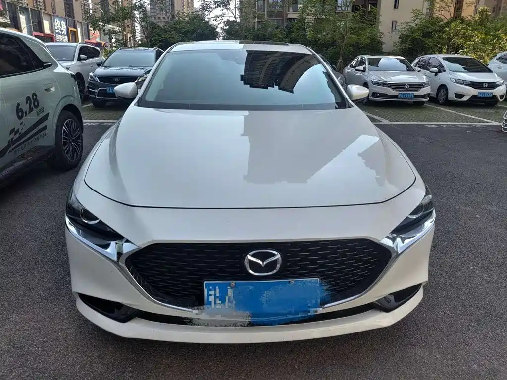 Mazda 3 Axela 2023 2.0L Auto Zhiya