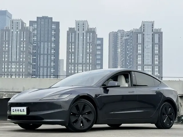 Tesla Model 3 2023 Rear-Wheel Drive