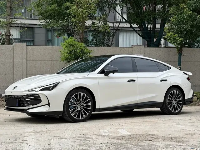 MG 7 2023 2.0T Automatic Hunting Beauty Luxury Edition