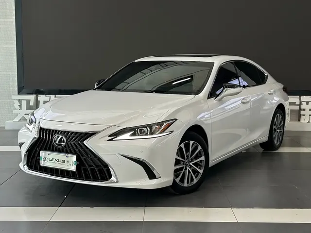 Lexus ES 2022 200 Excellence Edition