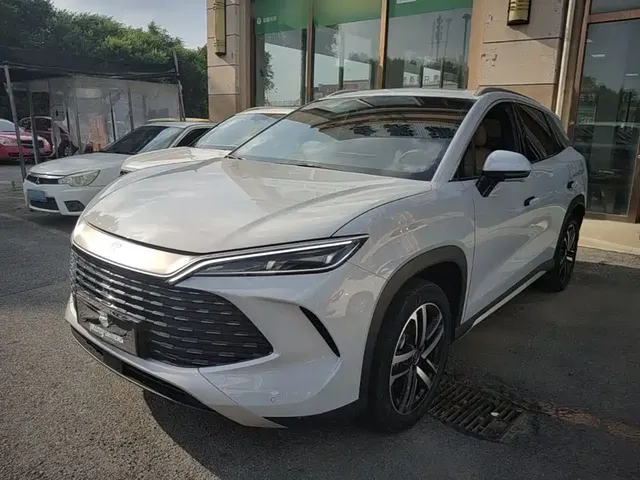 BYD Song L DM-i 2024 112km Leading Edition