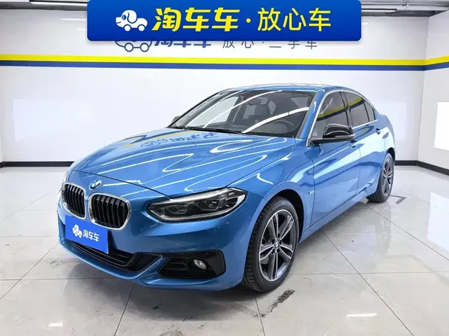 BMW 1 Series 2018 118i Sport Edition