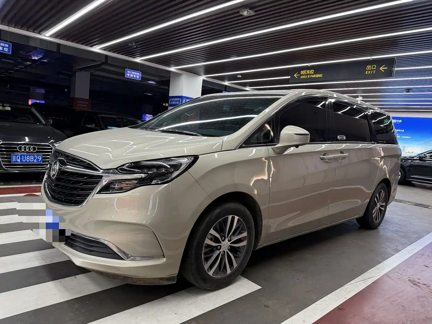 Buick GL8 2022 ES Landmark 653T Luxury