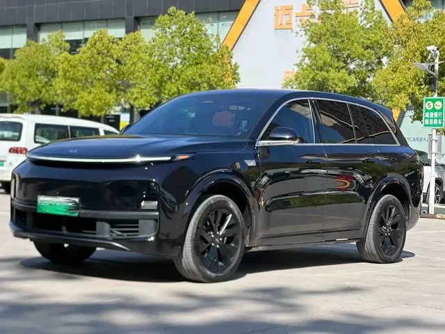 Li Auto Li L8 2023 Pro