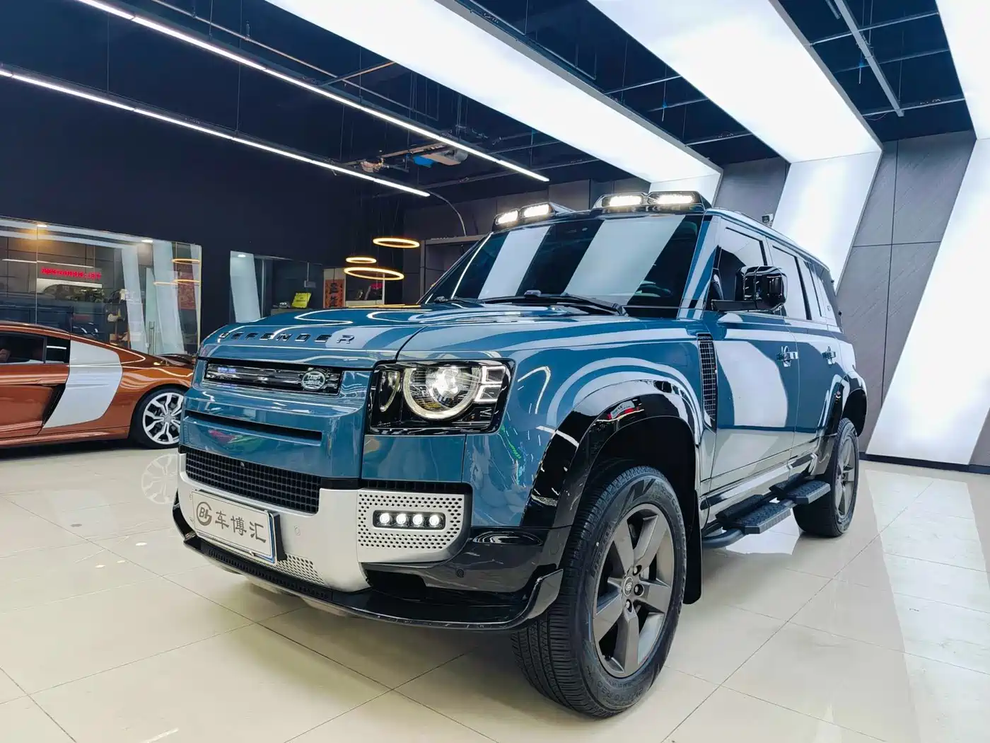 Land Rover Defender 2021 110 P400 SE
