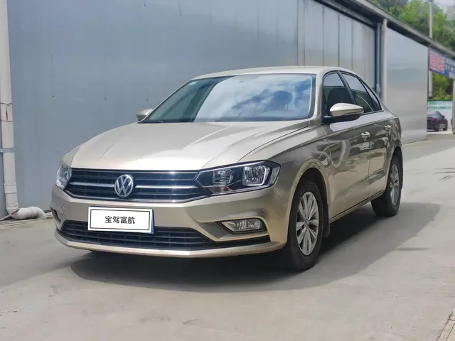 Volkswagen Bora 2018 1.5L Manual Fashion