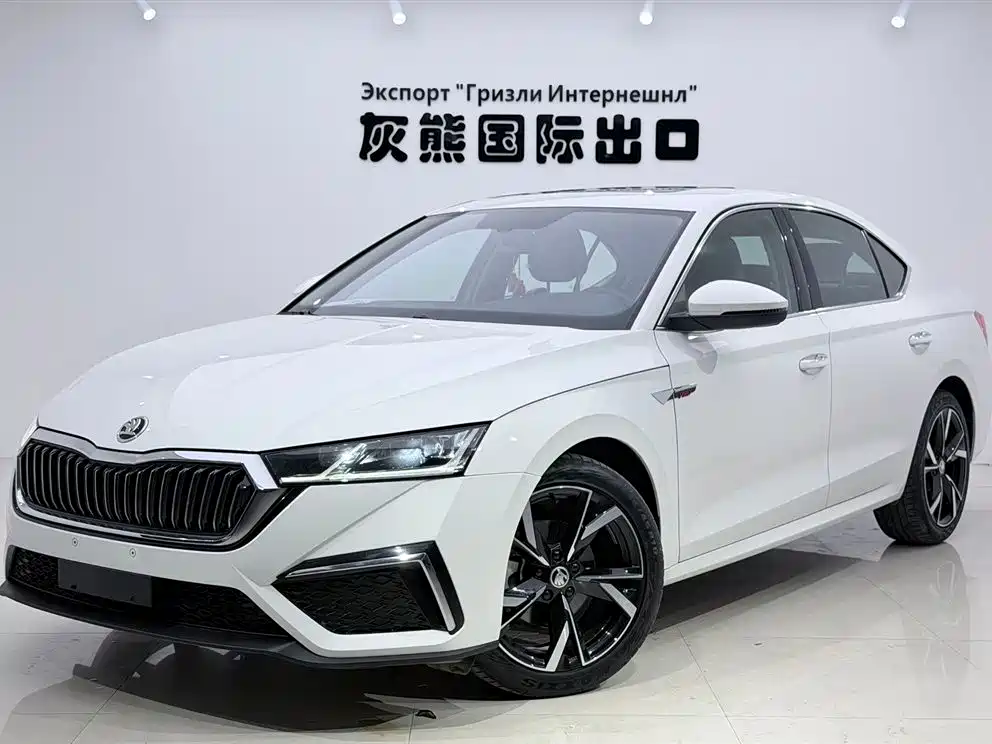 Škoda Octavia 2022 PRO TSI280 Luxury Edition