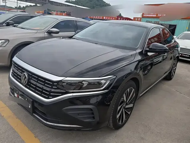 Volkswagen Passat 2025 Outstanding 380TSI Dragon Soaring Edition
