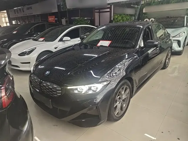 BMW i3 2022 eDrive 35 L