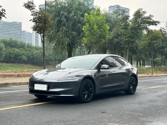 Tesla Model 3 2023 Rear-Wheel Drive